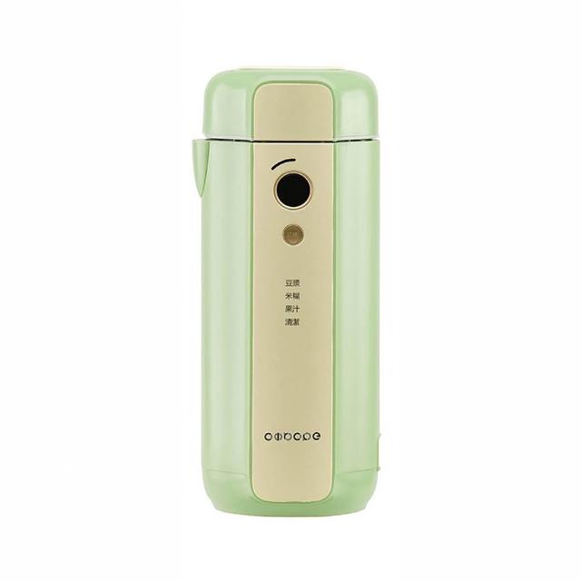 CIRCLE CIO-001豆漿機採用304不鏽鋼內膽，安全耐用，110V/60Hz電壓，消耗功率500~750W，高速回轉11000RPM±15%，適合製作1公升以下新鮮豆漿。尺寸長111x寬11.9x高25.8cm，重量僅1.75kg，便攜輕巧。配件包含豆漿機、電源線、說明書、清潔刷及訂製量杯，中國原產，BSMI認證R3D889，1年保固。顏色選擇蘋果綠或優雅粉，家用現磨豆漿首選，快速製作健康飲品。