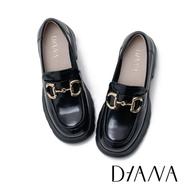 【DIANA】皮革鏡面馬銜釦厚底樂福鞋(黑色)
