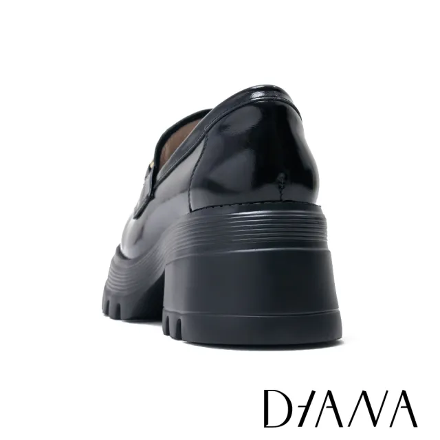 【DIANA】皮革鏡面馬銜釦厚底樂福鞋(黑色)