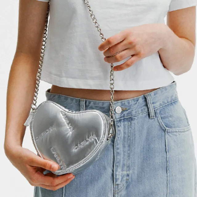 CARLYN★HEART TEENY ハートティーニーミニバッグ ☆CARLYN☆ HEART TEENY BAG 人気 韓国発 ハート バッグ 可愛い