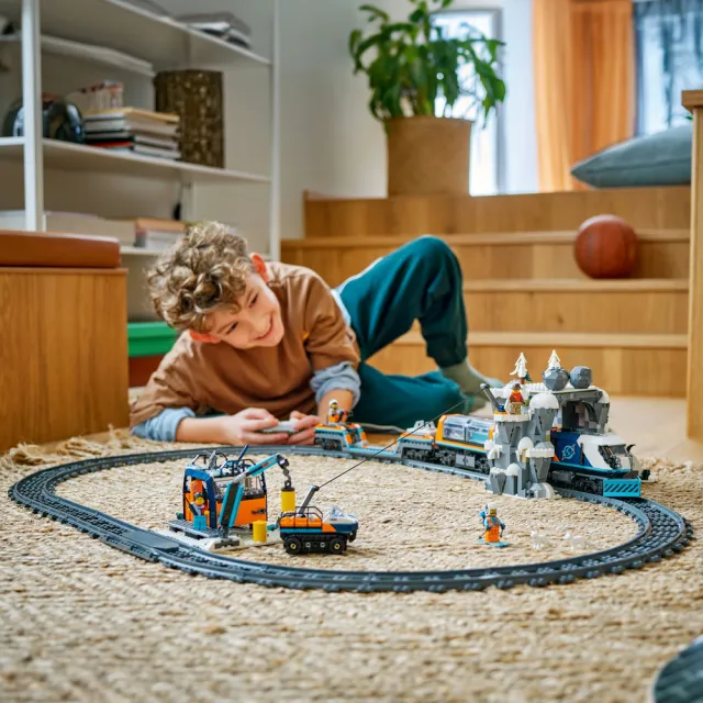 【LEGO 樂高】城市系列 60470 探險家的北極特快車(男孩禮物 火車玩具 積木 兒童玩具)