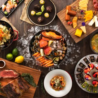 【新板希爾頓酒店YOUBON】7/20限搶!全日餐廳悅市集★午/晚餐吃到飽(最新效期！假日+$300)