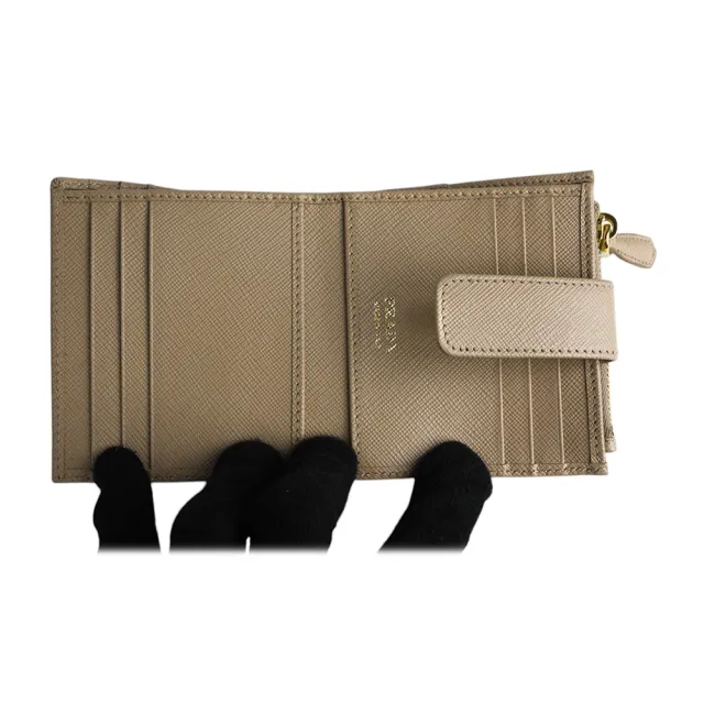 【PRADA 普拉達】金字浮雕Logo 防刮牛皮卡片短夾(藕粉色)
