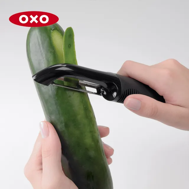 【美國OXO】直式蔬果削皮器 削皮刀(人體工學握把 日製420不鏽鋼刀片  鋒利滑順)
