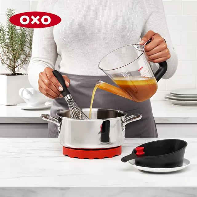 【OXO】好輕鬆油切神器 1000ml(喝湯不喝油 油湯分離壺 濾油壺 Tritan材質)