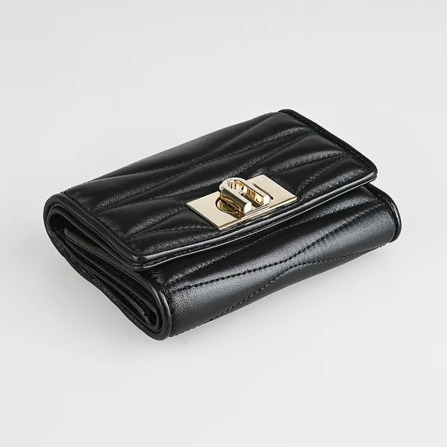 【FURLA 芙拉】FURLA 1927系列絎縫線設計轉釦翻蓋短夾(黑)