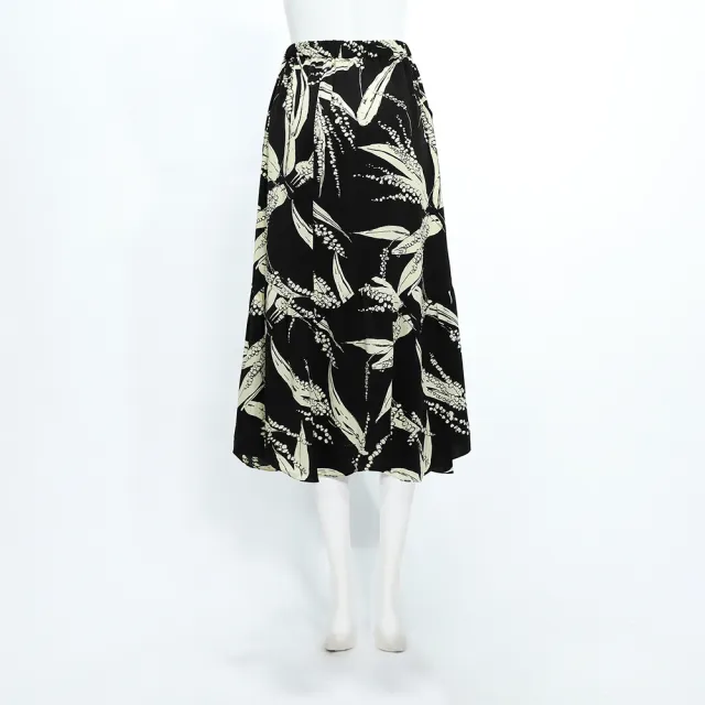 【ILEY 伊蕾】熱帶樹林印花A字中長裙(黑；M-XL；1252012271)
