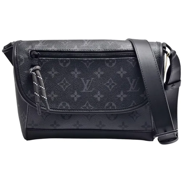 【Louis Vuitton 路易威登】M12681 Pulse系列經典Eclipse印花帆布拉鍊斜背掀蓋郵差包(黑色)