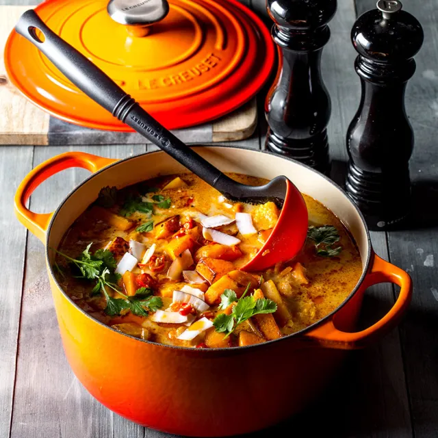 Le Creuset】典藏琺瑯鑄鐵鍋圓鍋20cm(火焰橘-鋼頭) - momo購物網- 好評