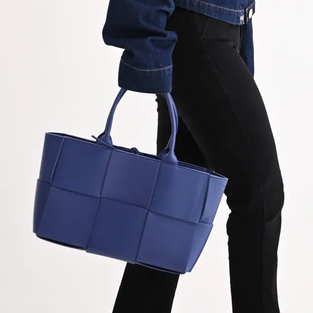 【BOTTEGA VENETA 寶緹嘉】經典手工大格編織小牛皮附萬用袋肩背包托特包(藍)