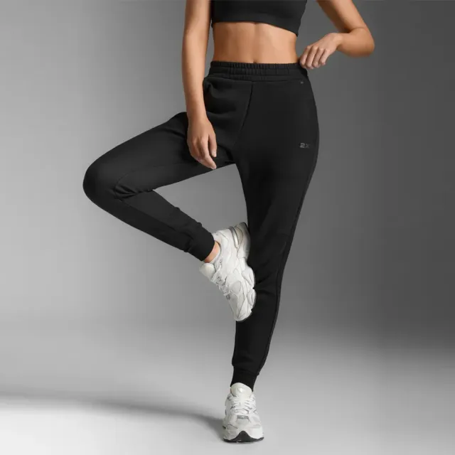【2XU】W Commute SmoothSpacer Trackpant 女士 通勤輕柔抽繩腰保暖運動長褲 跑步褲 黑(WR7386b-BLKBLK)