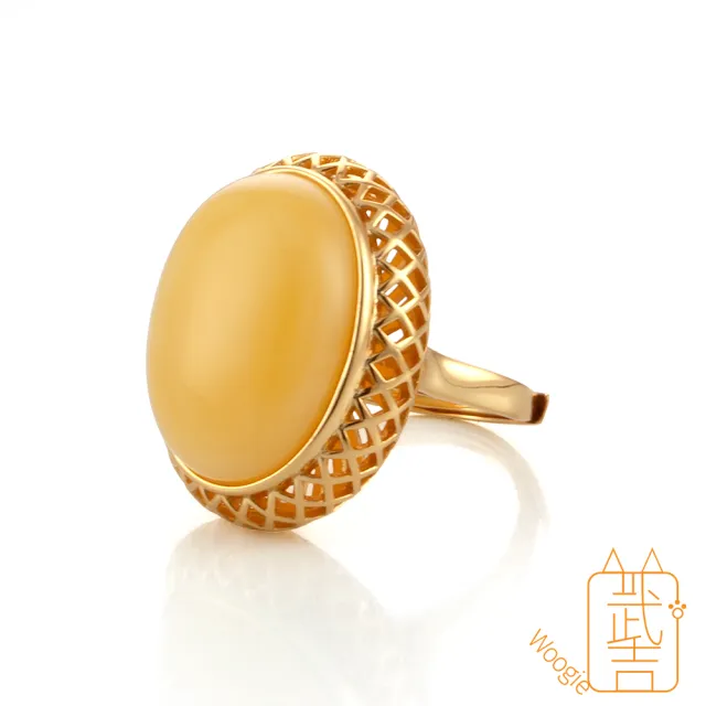 【Woogie武吉珠寶】琥珀蜜蠟精品蜜蠟設計戒指(大蛋面雞油黃)