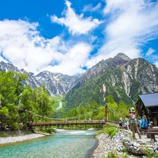 【喜鴻假期】【深度北陸全覽７日】黑部立山、上高地輕健行、黑部峽谷鐵道、白川鄉合掌村、金箔採果