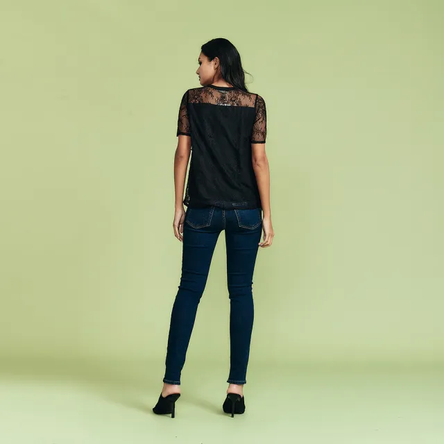 【ICHE 衣哲】Cop.Copine 法國原裝進口層次微透視感蕾絲拼接短袖上衣