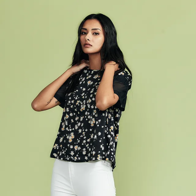 【ICHE 衣哲】Cop.Copine 法國原裝進口黑白印花短袖造型上衣