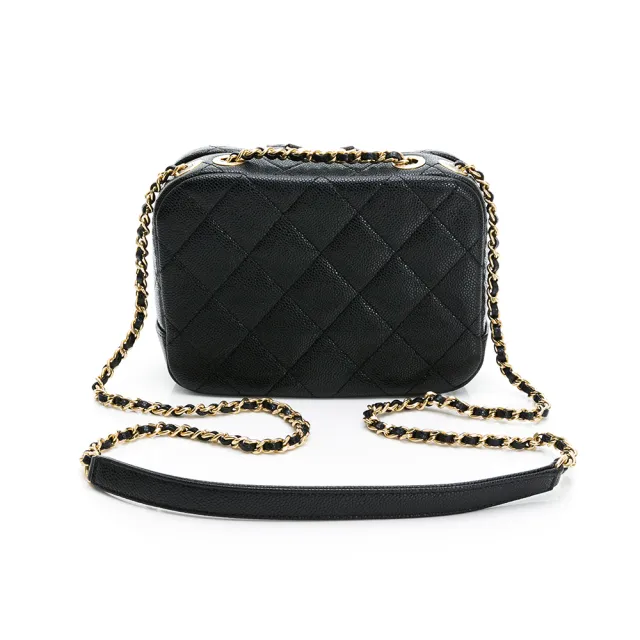 【CHANEL 香奈兒】經典雙C LOGO菱格紋小牛皮鏈帶相機包/斜背包(黑色/金鍊)