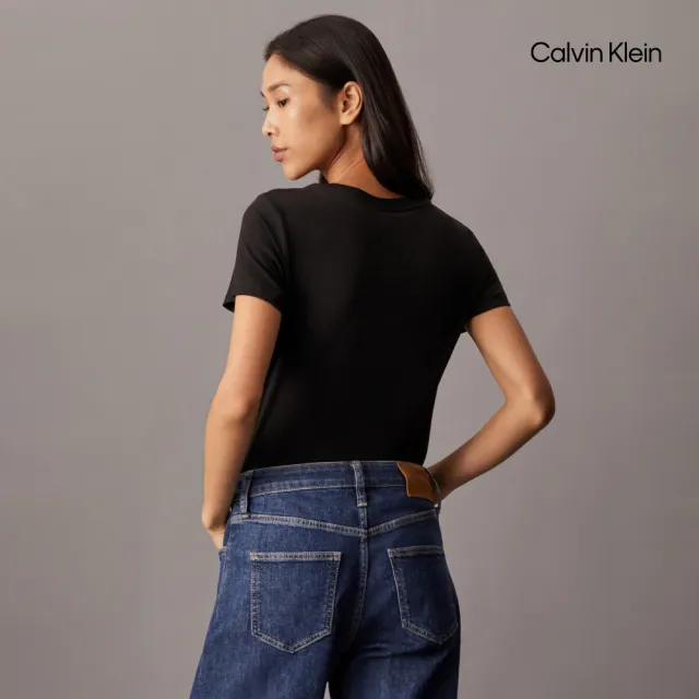 【CALVIN KLEIN】官方旗艦館 CK 經典標誌修身 T 恤_黑色