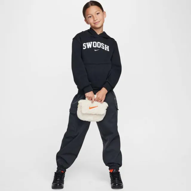 【NIKE 耐吉】Faux Fur白色可愛絨毛斜肩小包成人小包學生側背包時尚潮流單肩包毛絨手提包小孩包(FZ1329113)