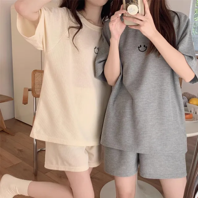 【Chic Chic 琪琪】1套組-多款任選-輕柔居家棉質舒適睡衣/睡裙(短袖睡衣/居家服/可愛睡衣/帶胸墊/家居服)