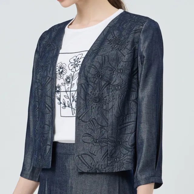 【ILEY 伊蕾】花朵刺繡縲縈牛仔外套(深藍；M-2L；1251078405)