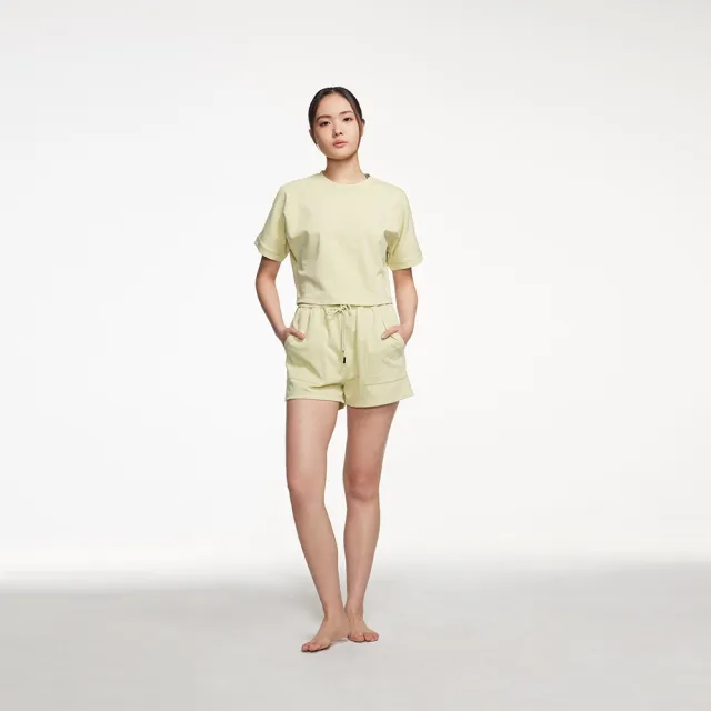 【Mollifix 瑪莉菲絲】MOLLIFIX 親膚空氣層 簡約短褲(No. 84003)
