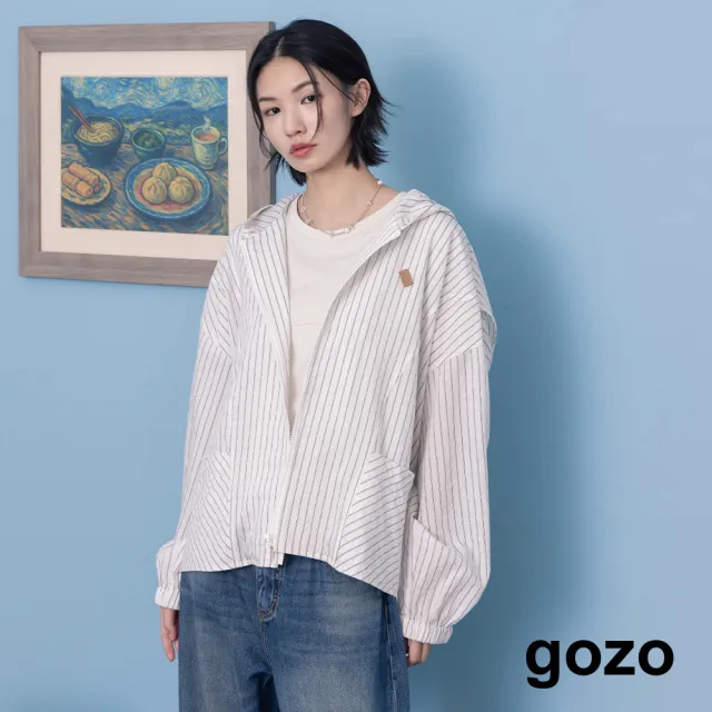 【gozo】涼感天絲抗皺條紋輕薄連帽外套(兩色)
