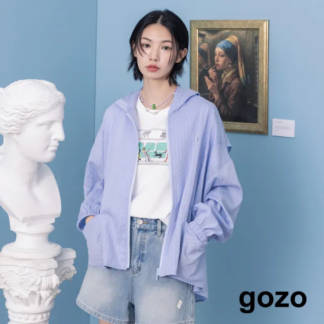 【gozo】涼感天絲抗皺條紋輕薄連帽外套(兩色)