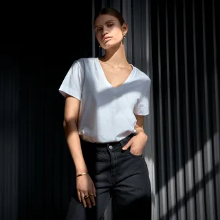 【Bread & Boxers】女用優雅V領純棉T恤 - 白 短t 素t 女上衣 短袖上衣 女t恤 V領