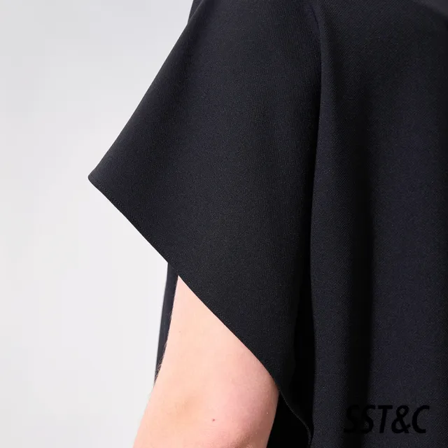 【SST&C】女裝 黑色不對稱連肩袖上著01092504006(換季65折)