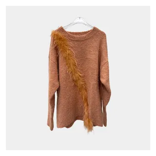 【JESSICA】出清品 鬆弛感寬鬆廓形羽毛裝飾毛衣J35504