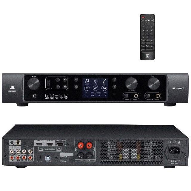 音圓 JBL BEYOND 3 組動圈式伴唱機，專為家用設計，提供高品質KTV娛樂體驗。包含擴大機、喇叭、麥克風接收機及點歌機，支援專業伴唱功能，讓您在家輕鬆享受演唱樂趣。適用於家庭聚會，保固期2年（擴大機/喇叭/麥克風接收機保固二年，點歌機保固一年，消耗品及贈品無保固）。優異音質，簡單安裝，完美家用KTV解決方案。