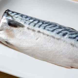 【鮮綠生活】挪威薄鹽鯖魚規格M 共1包(毛重170g-200g/片 淨重135g-165g/片)