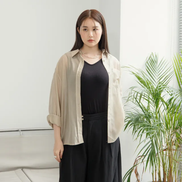 【M：MINb】天絲透膚涼感襯衫(卡其/中大尺碼女裝/大尺碼女裝/XL女裝/涼感/上衣/透膚上衣)