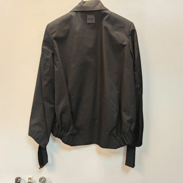 【ICHE 衣哲】Cop.Copine 法國原裝進口光澤感短版抽皺西裝外套