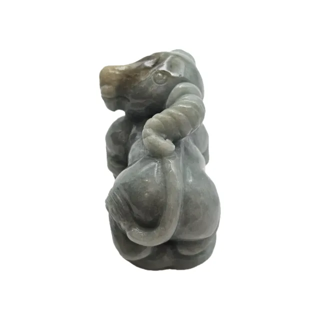 【藏古祥館】翡翠牛轉乾坤 SV02 (宗教開運 翡翠)