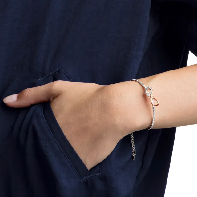 【SWAROVSKI 施華洛世奇】Lifelong Bow 鏈墜/手鐲 蝴蝶結 白色 多種金屬潤飾(2款任選_情人節禮物)