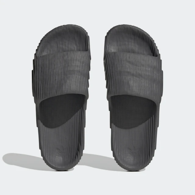 adidas拖鞋
