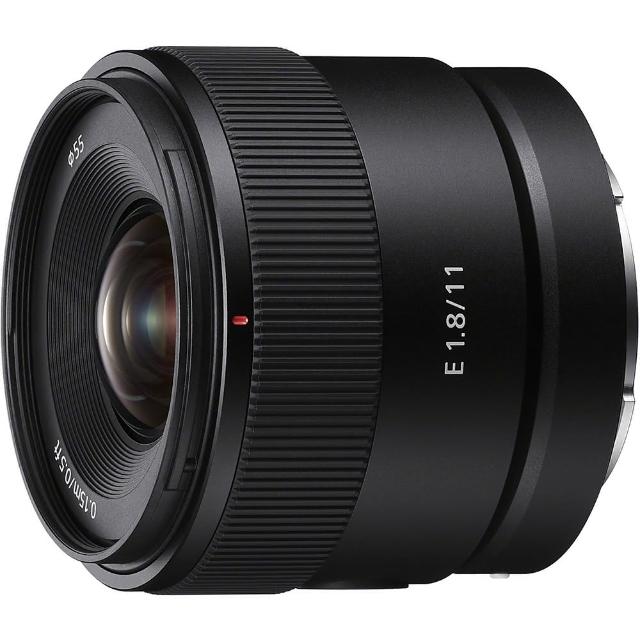  SONY 索尼 SEL11F18 11mm F1.8 超廣角定焦鏡頭，專為 Sony E-mount 相機設計，重量僅 201g~400g 輕巧便攜。提供 11mm 廣角視野與 F1.8 大光圈，適合風景、建築及 vlog 拍攝。公司貨正品，享 2年保固與 1年公司保固，專業影像品質，捕捉更多細膩畫面，提升您的攝影創作！ 