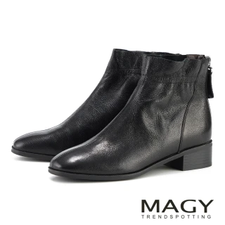 【MAGY】腳後拉鍊羊皮素面低跟短靴(黑色)