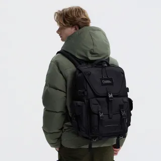 【國家地理服飾官方旗艦】SIGNATURE 後背包 - 黑色