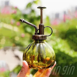 【gin gin】復古玻璃澆花器 噴霧瓶_兩色可選(灑水壺 澆花壺 噴水壺 噴水器 灑水器 水管)