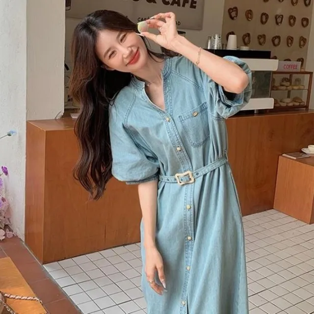【baibeauty 白鳥麗子】休閒牛仔排釦V領泡泡五分袖洋裝附腰帶(連身裙)