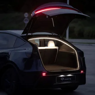 特斯拉 適用於21-24年Model Y/煥新版Model Y 後行李箱智能感應氛圍燈條(後行李箱照明燈條)