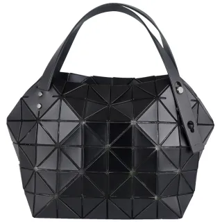 【ISSEY MIYAKE 三宅一生】BAOBAO 皮紋方格6x10肩背/手提包(黑色)