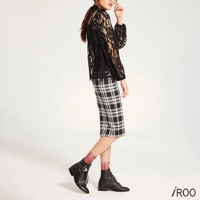 【iROO】立領蕾絲上衣