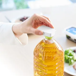 【YAMAZAKI 山崎】tower隨身萬用開瓶器-白(開罐器/隨身攜/萬用好物/二合一開罐器/日本山崎)