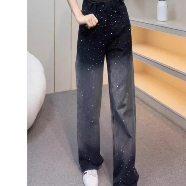 【MintAriel】輕奢著衣★黑灰漸變閃閃燙鑽牛仔褲★(輕薄無彈性 顯瘦閃閃動人)