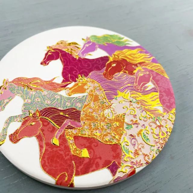 【TALES 神話言】2026駿馬奔騰-藝術杯墊2入(文創 藝術 禮品 新年 送禮)