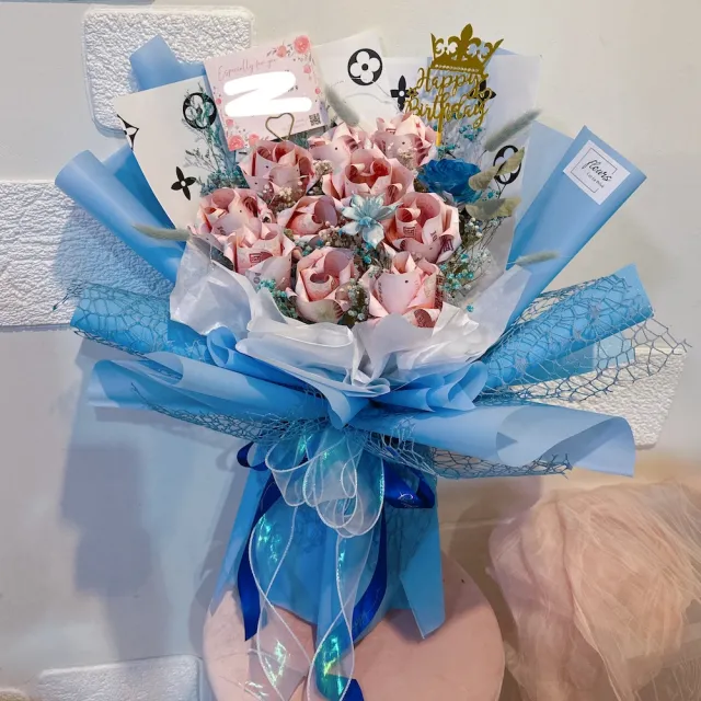 【喜滋滋花藝】送妳有錢花/網紅玫瑰鈔票花束-10朵鈔票玫瑰_純製作費/真鈔另外轉帳(生日 情人節 母親節)