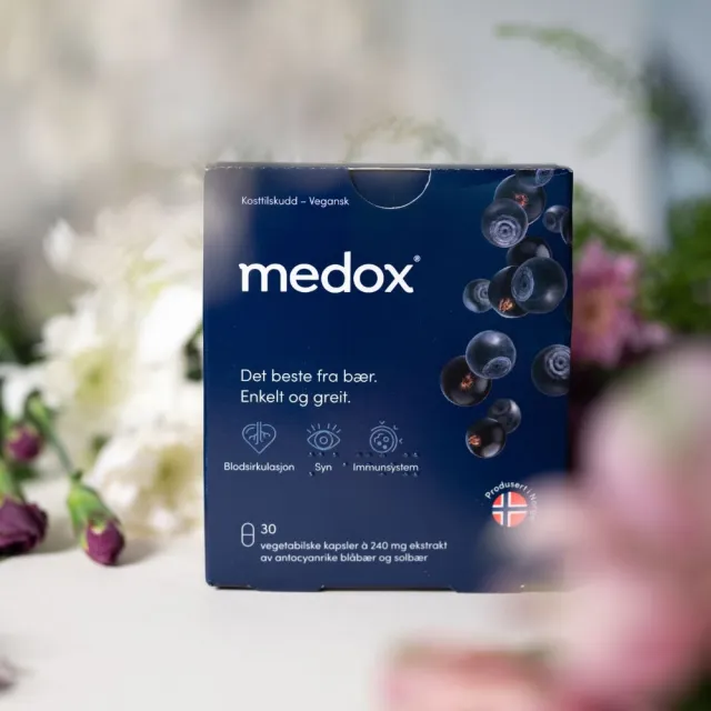 【Isbjorn 北極熊保健專家】南極磷蝦油添加魚油膠囊一瓶+Medox花青素膠囊一盒(保健禮盒120顆/瓶+30顆/盒)